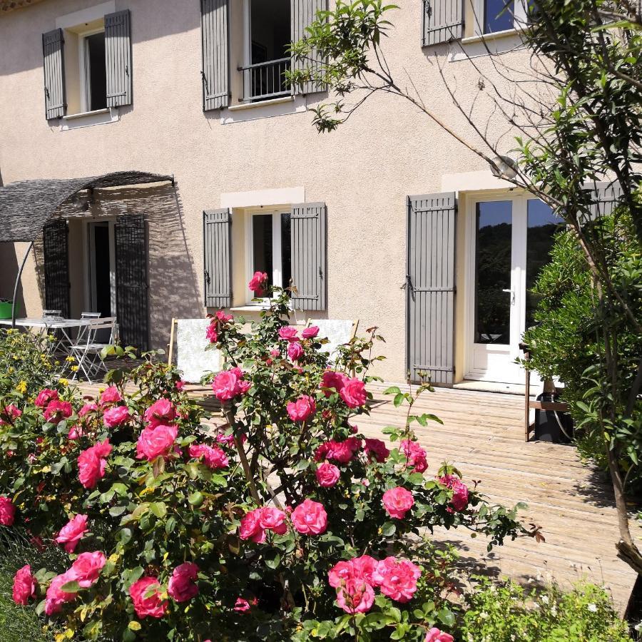 Villa Spacieuse Avec Terrasse Et Vue Mont Ventoux Entrechaux 外观 照片