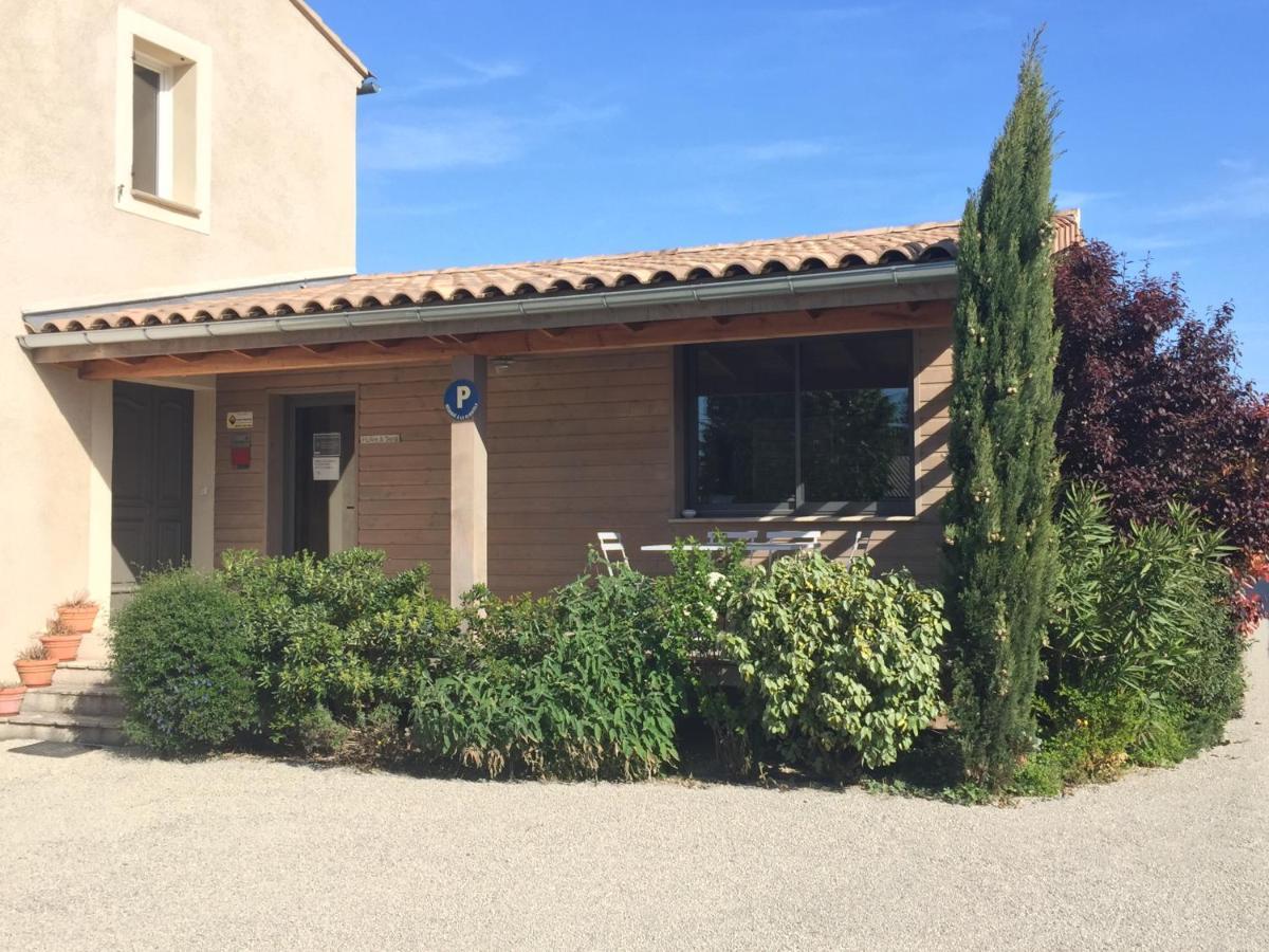 Villa Spacieuse Avec Terrasse Et Vue Mont Ventoux Entrechaux 外观 照片